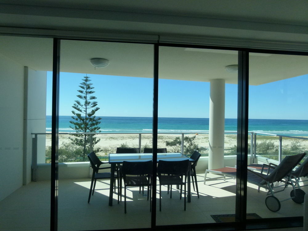 Aparthotel Pure Kirra Gold Coast Exterior foto